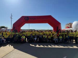 La marea amarilla casi perfecta con más de 10.300 marchosos “inunda” Huesca